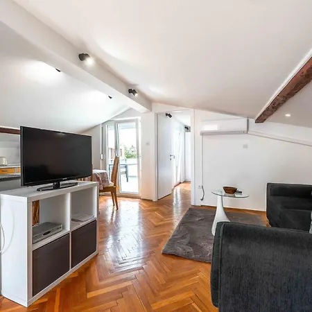 Apartmani Tatjana Novalja Exterior photo
