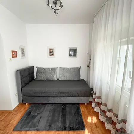 Apartmani Tatjana Novalja Exterior photo
