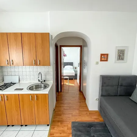 Apartmani Tatjana Novalja Exterior photo