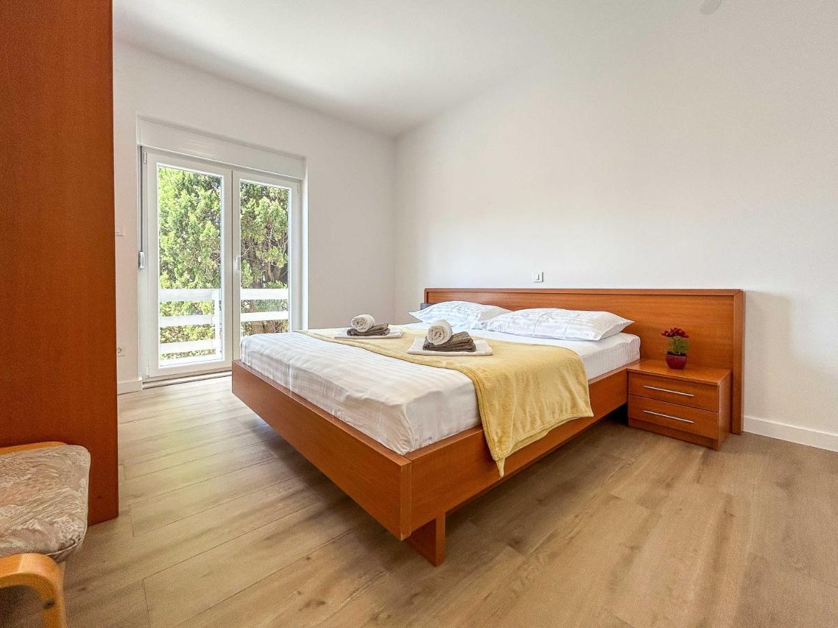 Tatjana Apartament Novalja