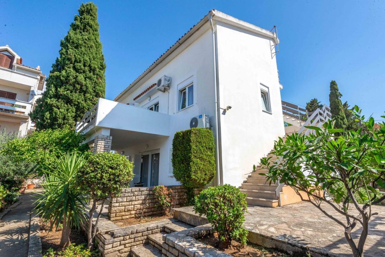 Tatjana Apartma Novalja